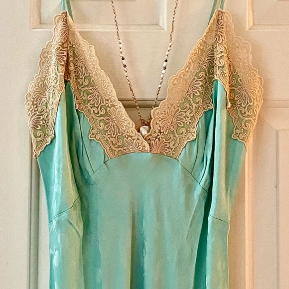 ๐บ๐HP๐๐บ NWT Spell & The Gypsy Ocean Lace Slip Dress - Picture 11 of 16